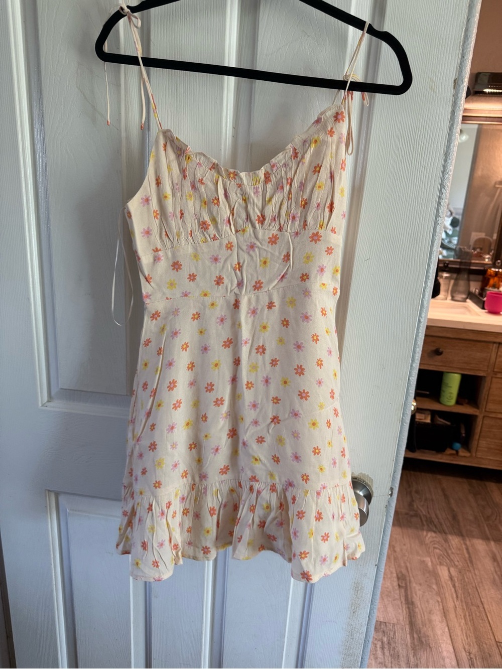 Women’s Cream Floral Ruffle Slip Dress - Lightweight Spaghetti Strap - Picture 2 of 2